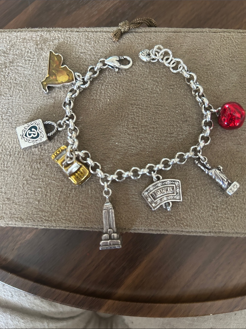 Brighton New York charm bracelet - Picture 1 of 4
